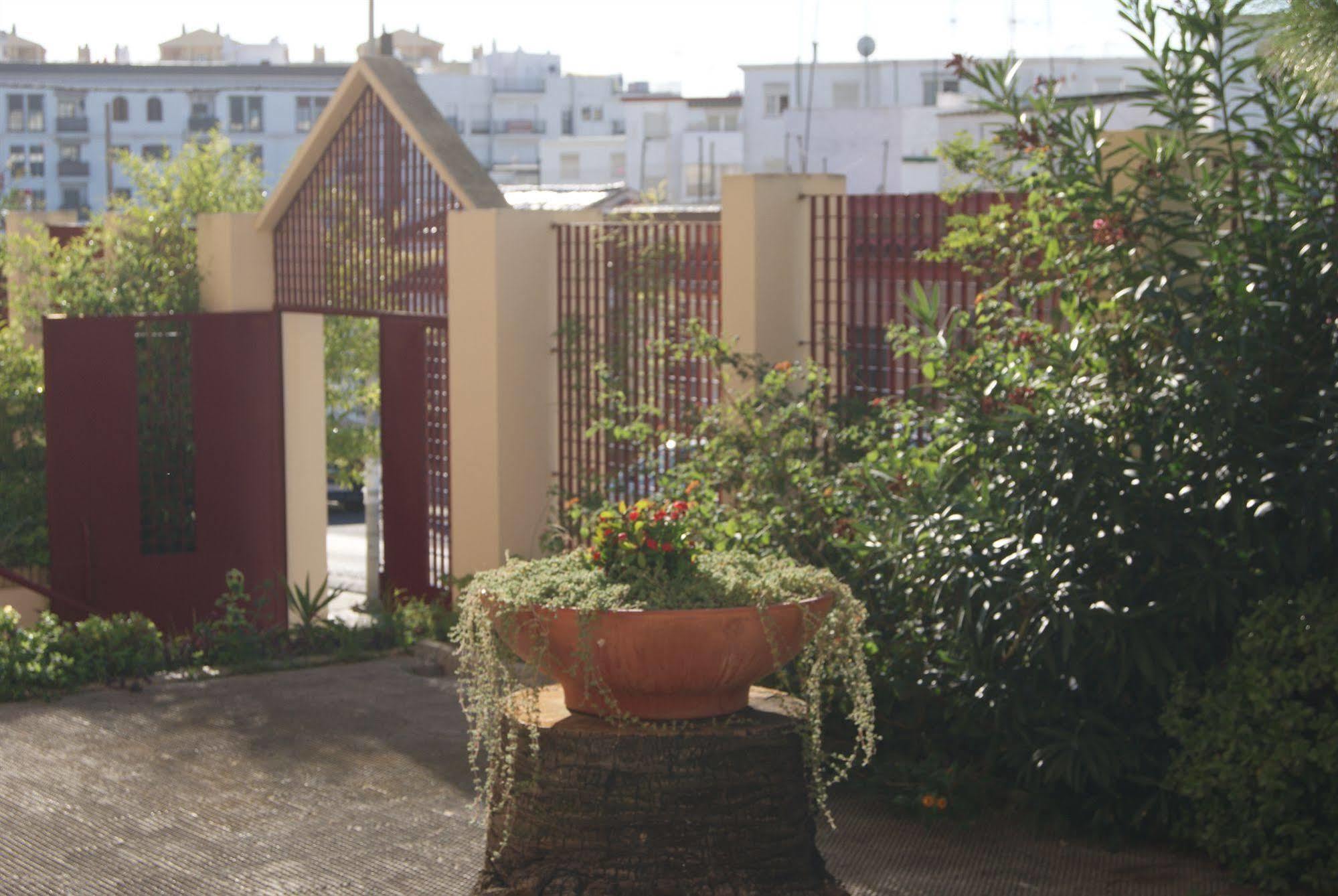 Albergue Inturjoven Huelva Esterno foto