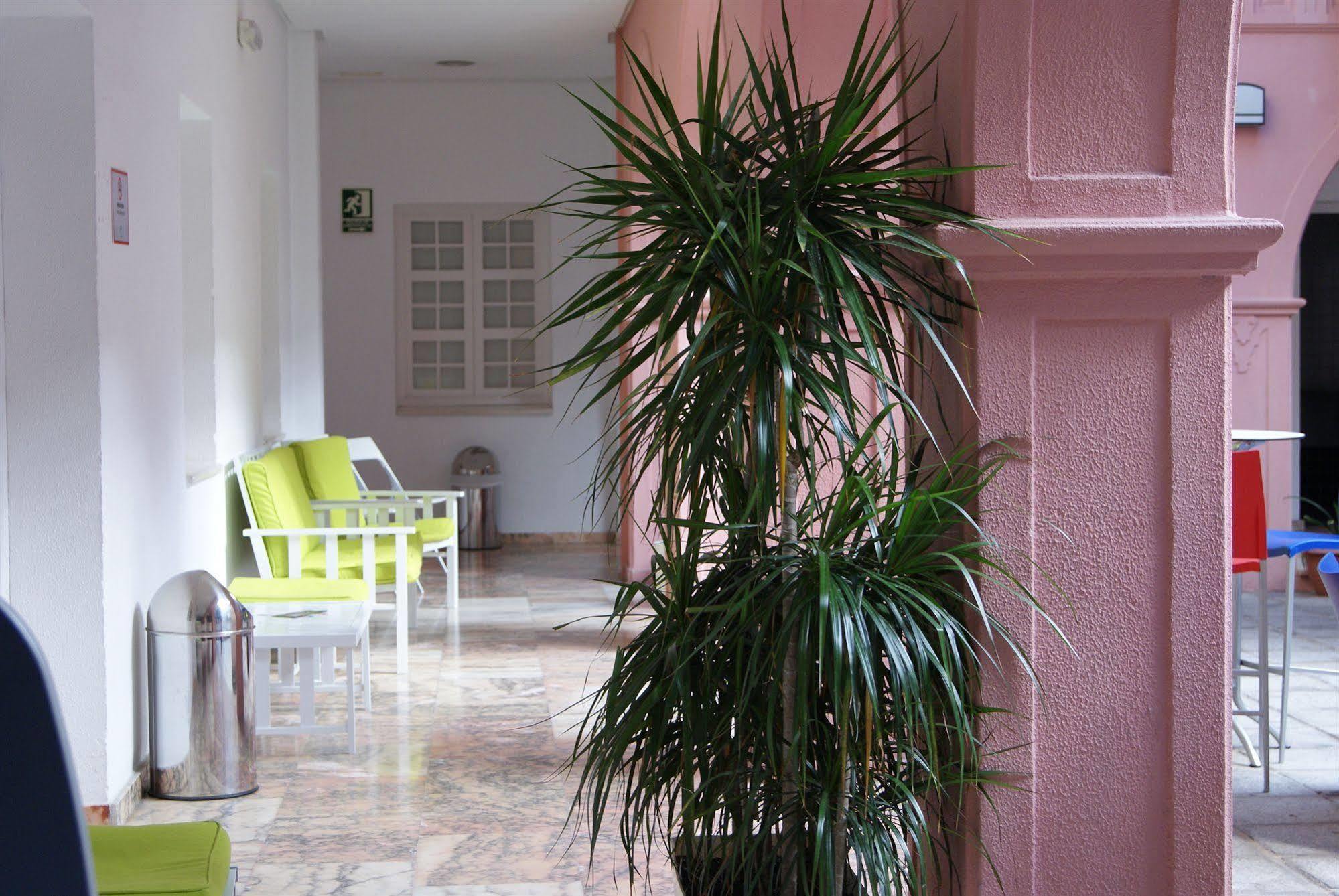 Albergue Inturjoven Huelva Esterno foto
